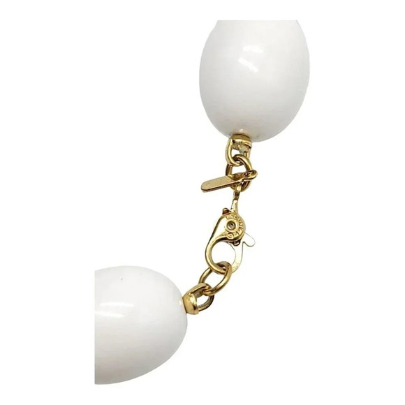 Monet White Blue Lucite Gold Tone Bead Beaded Choker Necklace 17" - Picture 4 of 5